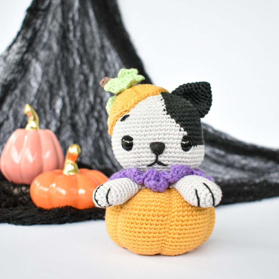 Claude the Halloween Kitty