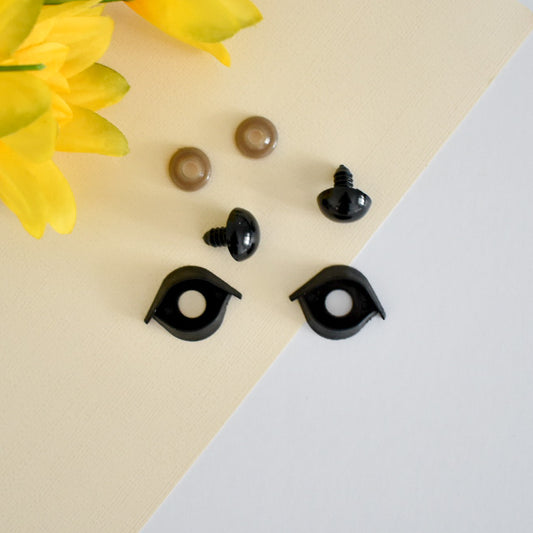 Black eyelid safety eyes