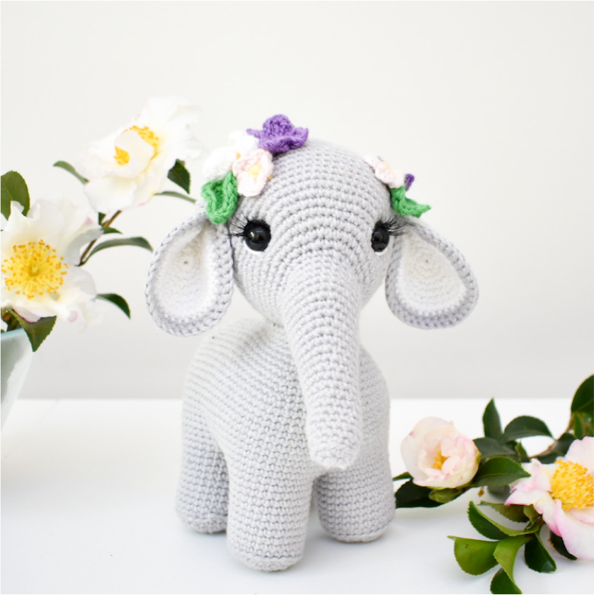 Elly the Elephant Mini Crochet Amigurumi Kit