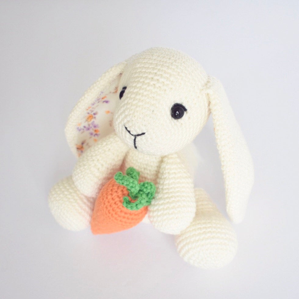 CROCHET PATTERN - Bonnie the Bunny