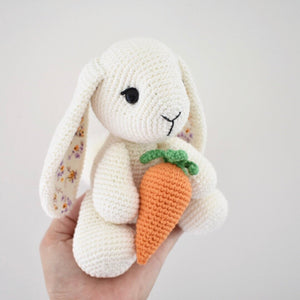 CROCHET PATTERN - Bonnie the Bunny